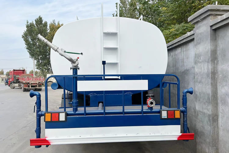 Howo Water Sprinkler Truck for Sale in Mali - Φορτηγό βυτιοφόρο: φωτογραφία 3 Howo Water Sprinkler Truck for Sale in Mali - Φορτηγό βυτιοφόρο: φωτογραφία 3