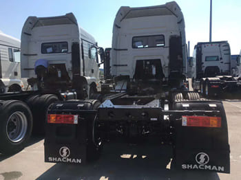 SHACMAN Shacman Tractor Cargo Truck for Sale in Namibia - Τράκτορας: φωτογραφία 2 SHACMAN Shacman Tractor Cargo Truck for Sale in Namibia - Τράκτορας: φωτογραφία 2