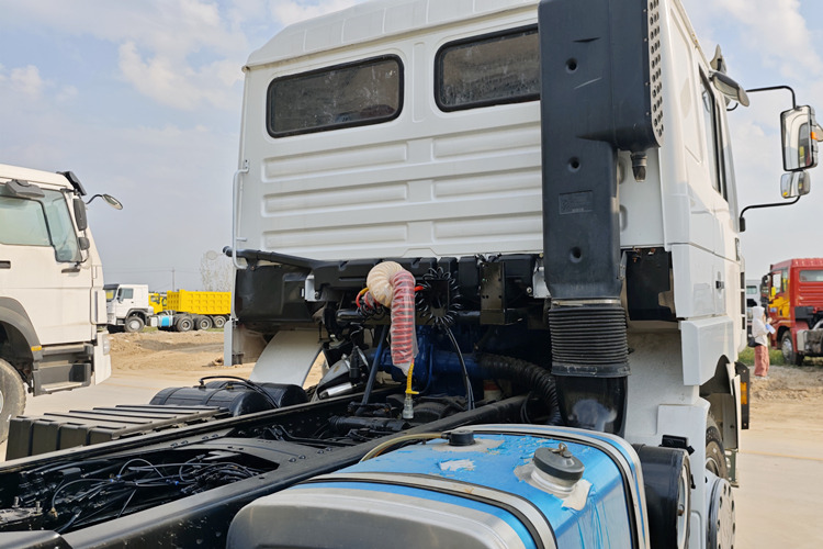 SHACMAN Shacman X3000 Tractor for Sale in Sierra Leone - Τράκτορας: φωτογραφία 5 SHACMAN Shacman X3000 Tractor for Sale in Sierra Leone - Τράκτορας: φωτογραφία 5