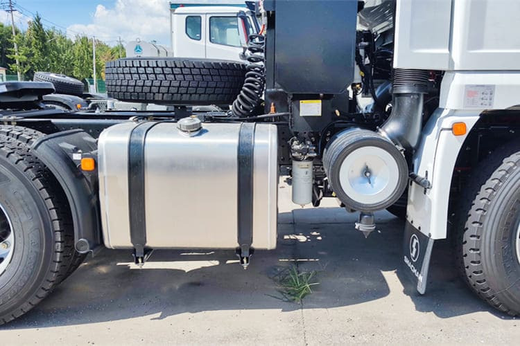 SHACMAN Shacman X3000 Truck Tractor Price for Sale in Jamaica - Τράκτορας: φωτογραφία 5 SHACMAN Shacman X3000 Truck Tractor Price for Sale in Jamaica - Τράκτορας: φωτογραφία 5