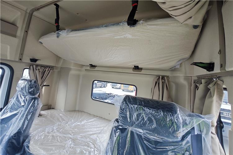 SHACMAN Used Shaman X3000 Truck Head for Sale In Zambia - Τράκτορας: φωτογραφία 3 SHACMAN Used Shaman X3000 Truck Head for Sale In Zambia - Τράκτορας: φωτογραφία 3