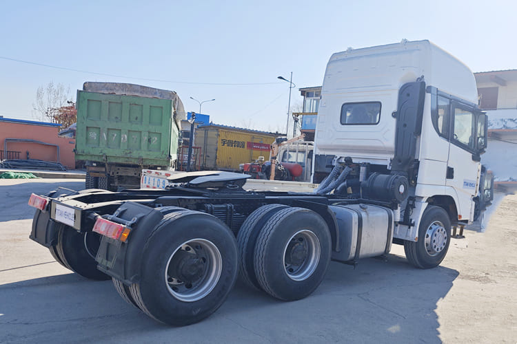 SHACMAN X3000 Shacman Truck Tractor for Sale in Guyana - Τράκτορας: φωτογραφία 3 SHACMAN X3000 Shacman Truck Tractor for Sale in Guyana - Τράκτορας: φωτογραφία 3