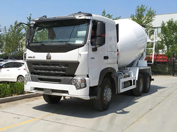 SINOTRUK Concrete Mixer Truck for Sale in Ghana - Μπετονιέρα φορτηγό: φωτογραφία 4 SINOTRUK Concrete Mixer Truck for Sale in Ghana - Μπετονιέρα φορτηγό: φωτογραφία 4