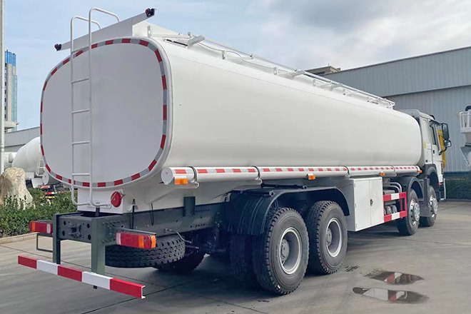 SINOTRUK Howo 371 Petrol Tank Truck Price for Sale in Saudi Arabia - Φορτηγό βυτιοφόρο: φωτογραφία 5 SINOTRUK Howo 371 Petrol Tank Truck Price for Sale in Saudi Arabia - Φορτηγό βυτιοφόρο: φωτογραφία 5