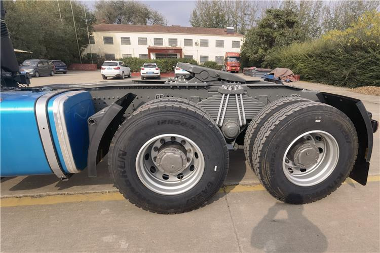 SINOTRUK Used Howo 380HP Truck Tractor for Sale In Senegal - Τράκτορας: φωτογραφία 5 SINOTRUK Used Howo 380HP Truck Tractor for Sale In Senegal - Τράκτορας: φωτογραφία 5