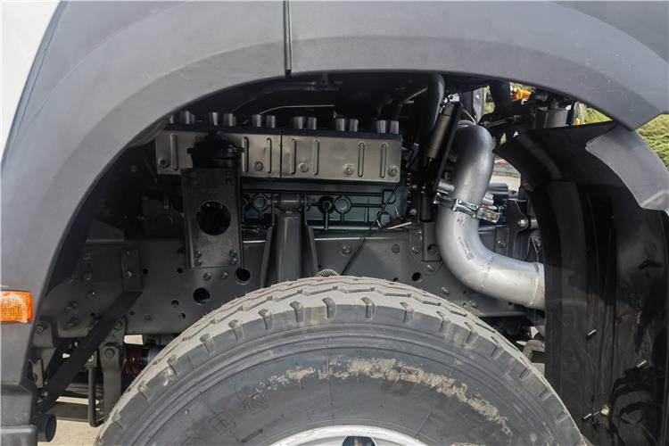 SINOTRUK Used Howo 380HP Truck Tractor for Sale In Senegal - Τράκτορας: φωτογραφία 3 SINOTRUK Used Howo 380HP Truck Tractor for Sale In Senegal - Τράκτορας: φωτογραφία 3