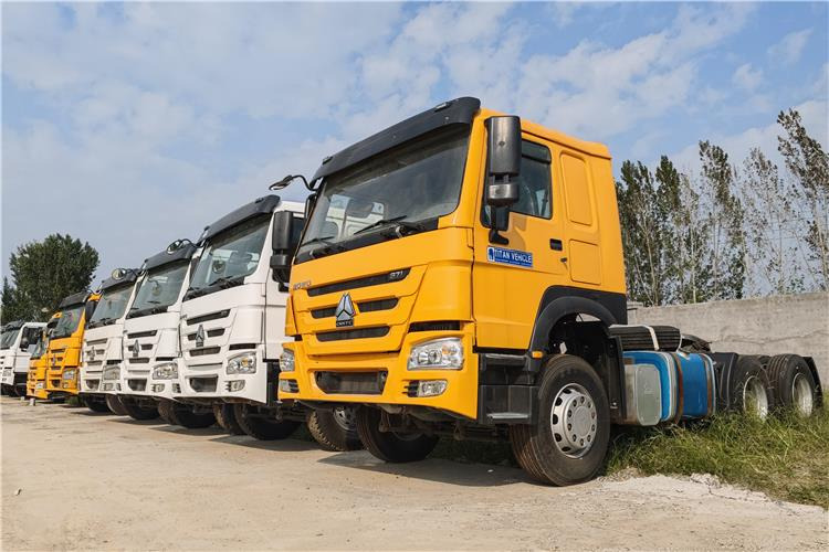 Sinotruk Used Howo Truck 371 hp 6x4 Head for Sale In Ghana Accra - Τράκτορας: φωτογραφία 1 Sinotruk Used Howo Truck 371 hp 6x4 Head for Sale In Ghana Accra - Τράκτορας: φωτογραφία 1