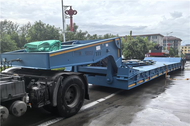 TITAN 2 Axle 80 Ton Detachable Gooseneck Trailer for Sale In Nigeria - Επικαθήμενο με χαμηλό δάπεδο: φωτογραφία 1 TITAN 2 Axle 80 Ton Detachable Gooseneck Trailer for Sale In Nigeria - Επικαθήμενο με χαμηλό δάπεδο: φωτογραφία 1