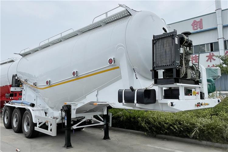 TITAN 3 Axle Dry Bulker Cement Tanker Trailer for Sale In Saudi Arabia - Επικαθήμενο: φωτογραφία 1 TITAN 3 Axle Dry Bulker Cement Tanker Trailer for Sale In Saudi Arabia - Επικαθήμενο: φωτογραφία 1