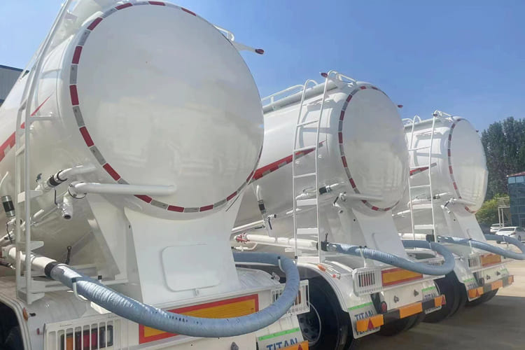 TITAN Cement Bulker Truck for Sale in Zambia - Επικαθήμενο βυτίο: φωτογραφία 4 TITAN Cement Bulker Truck for Sale in Zambia - Επικαθήμενο βυτίο: φωτογραφία 4
