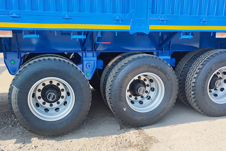 TITAN Livestock Trailer for Sale in Ghana - Επικαθήμενο μεταφορά ζώων: φωτογραφία 2 TITAN Livestock Trailer for Sale in Ghana - Επικαθήμενο μεταφορά ζώων: φωτογραφία 2