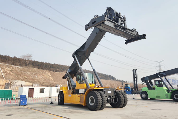 XCMG Container Reach Stacker for Sale in Ghana - Χειριστές δοχείο: φωτογραφία 2 XCMG Container Reach Stacker for Sale in Ghana - Χειριστές δοχείο: φωτογραφία 2