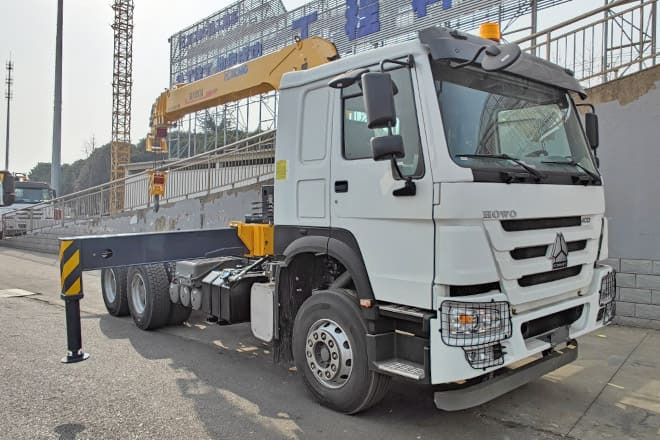 XCMG Lorry Mounted Crane for Sale in Brazil - Φορτηγό με γερανό: φωτογραφία 2 XCMG Lorry Mounted Crane for Sale in Brazil - Φορτηγό με γερανό: φωτογραφία 2