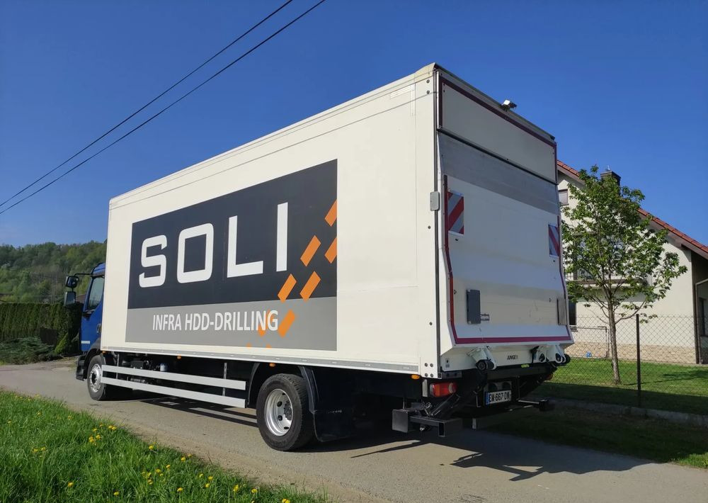 Volvo FL 12.240 klima blokada kontener 18 pal kurierka - Φορτηγό κόφα: φωτογραφία 5 Volvo FL 12.240 klima blokada kontener 18 pal kurierka - Φορτηγό κόφα: φωτογραφία 5