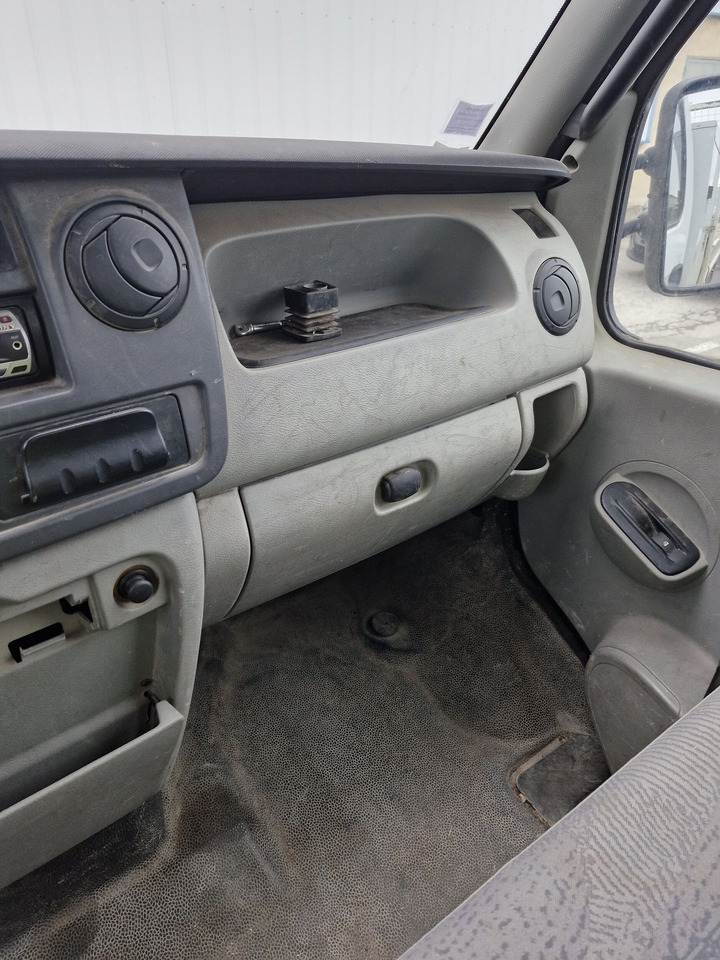 Renault Mascott  3.5T- (Disponible à compter du 24/11/2025) 3 places avec benne basculante hydraulique. BEG. Vendu sans CT. Véhicule roulant. Entretien régulier. Arrêté début 2025 pour souci passage d - Όχημα με ανατρεπομενη καροτσα: φωτογραφία 4 Renault Mascott  3.5T- (Disponible à compter du 24/11/2025) 3 places avec benne basculante hydraulique. BEG. Vendu sans CT. Véhicule roulant. Entretien régulier. Arrêté début 2025 pour souci passage d - Όχημα με ανατρεπομενη καροτσα: φωτογραφία 4