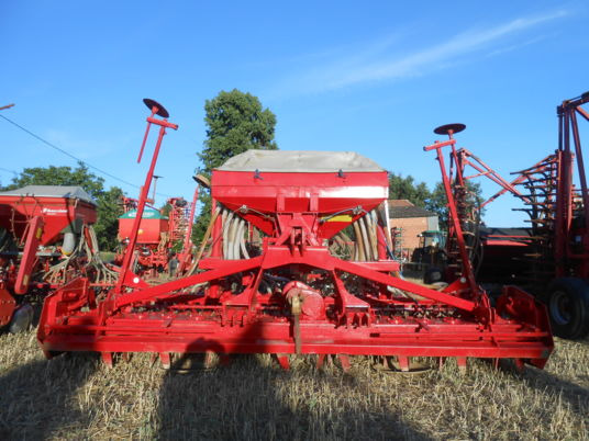 Kverneland DAS + Kverneland herse rotative - Σπαρτική με σβάρνα: φωτογραφία 1 Kverneland DAS + Kverneland herse rotative - Σπαρτική με σβάρνα: φωτογραφία 1