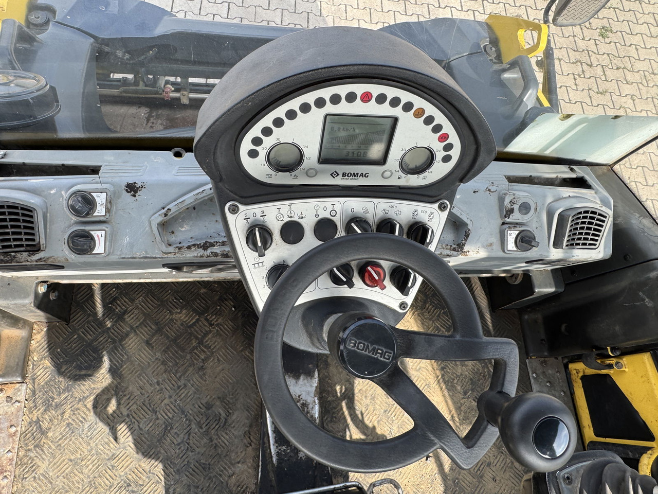 Bomag BW 151 AD-5 - Ασφαλτικός οδοστρωτήρας: φωτογραφία 4 Bomag BW 151 AD-5 - Ασφαλτικός οδοστρωτήρας: φωτογραφία 4