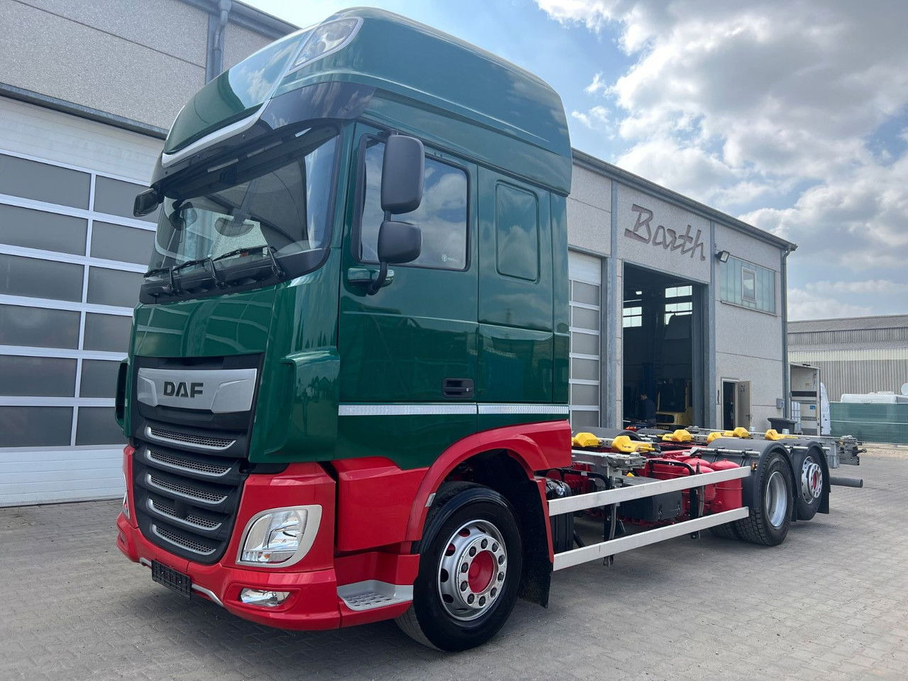 DAF XF 480 FAN SSC BDF C715/745 + Intarder + 2x Tank - Φορτηγό μεταφοράς εμπορευματοκιβωτίων/ Κινητό αμάξωμα: φωτογραφία 1 DAF XF 480 FAN SSC BDF C715/745 + Intarder + 2x Tank - Φορτηγό μεταφοράς εμπορευματοκιβωτίων/ Κινητό αμάξωμα: φωτογραφία 1