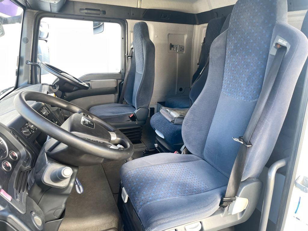 MAN TGA 18.350 Schalter FAHRSCHULE Driving Shool - Φορτηγό κόφα: φωτογραφία 5 MAN TGA 18.350 Schalter FAHRSCHULE Driving Shool - Φορτηγό κόφα: φωτογραφία 5