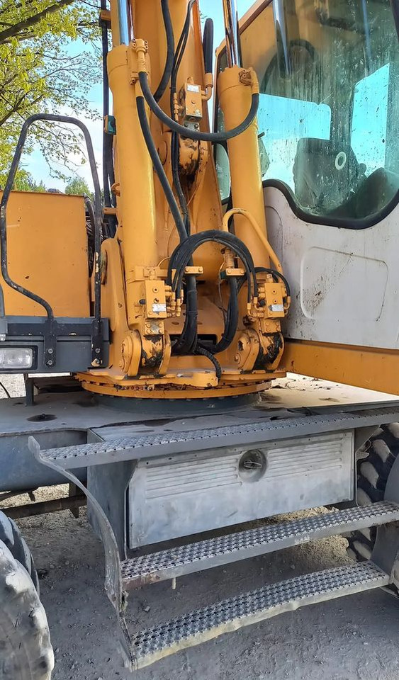 Liebherr A316 - Τροχοφόρος εκσκαφέας: φωτογραφία 4 Liebherr A316 - Τροχοφόρος εκσκαφέας: φωτογραφία 4