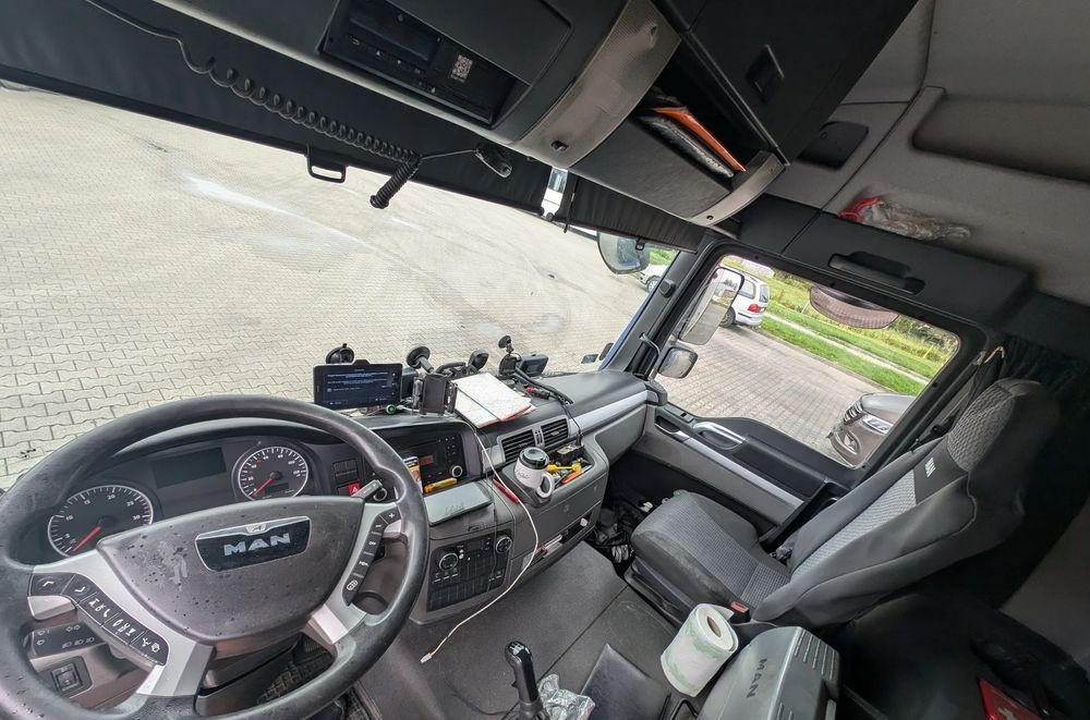 MAN TRUCK TGL - Φορτηγό μουσαμάς: φωτογραφία 3 MAN TRUCK TGL - Φορτηγό μουσαμάς: φωτογραφία 3