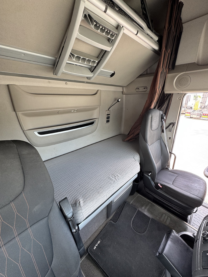 DAF XF - Τράκτορας: φωτογραφία 3 DAF XF - Τράκτορας: φωτογραφία 3