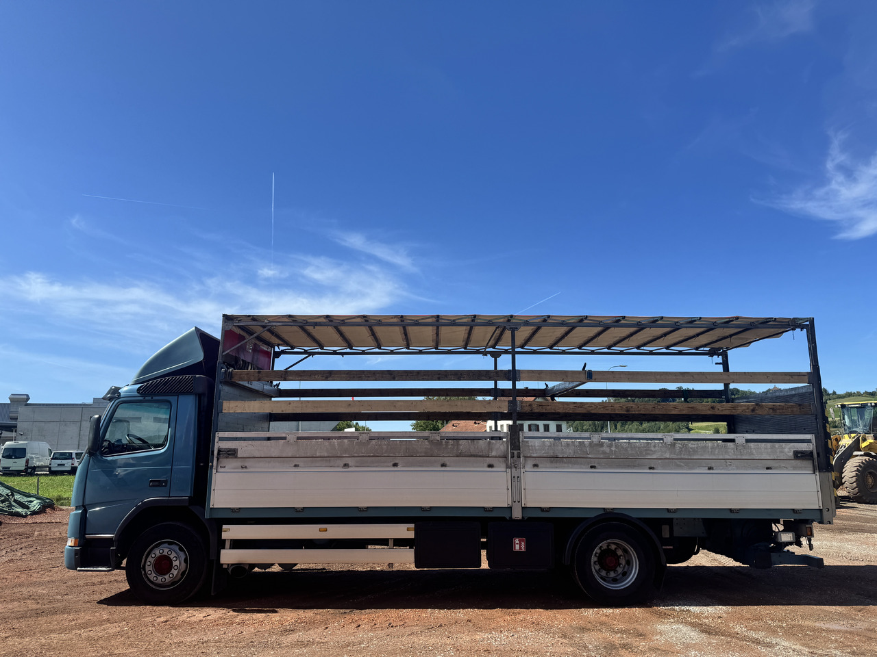 VOLVO FM7-290 4x2 Blache-Hebebühne - Φορτηγό μουσαμάς: φωτογραφία 2 VOLVO FM7-290 4x2 Blache-Hebebühne - Φορτηγό μουσαμάς: φωτογραφία 2