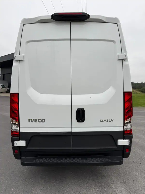 Leasing Iveco Daily 35-140 *L3H2*DISPO DE STOCK*Airco*Cruise control Iveco Daily 35-140 *L3H2*DISPO DE STOCK*Airco*Cruise control: φωτογραφία 7