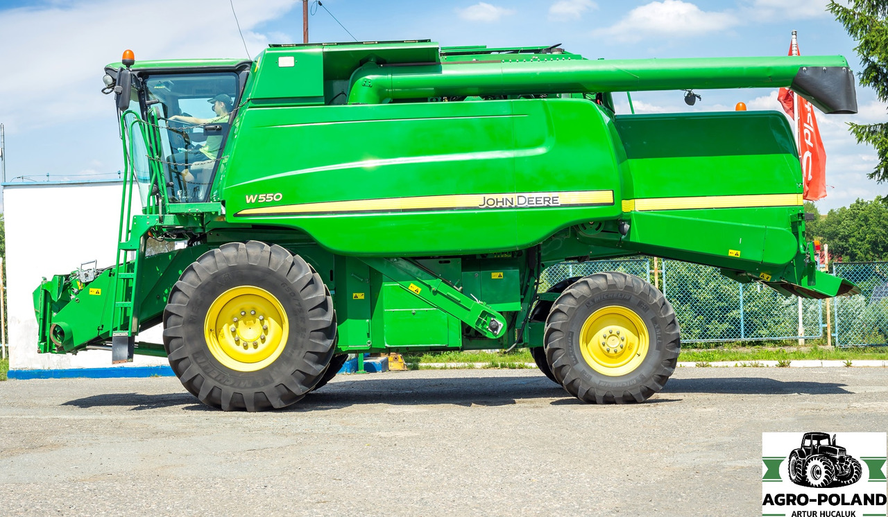 JOHN DEERE W 550 - 2981 h - 5,5 M - 2011 ROK - Θεριζοαλωνιστική μηχανή: φωτογραφία 3 JOHN DEERE W 550 - 2981 h - 5,5 M - 2011 ROK - Θεριζοαλωνιστική μηχανή: φωτογραφία 3