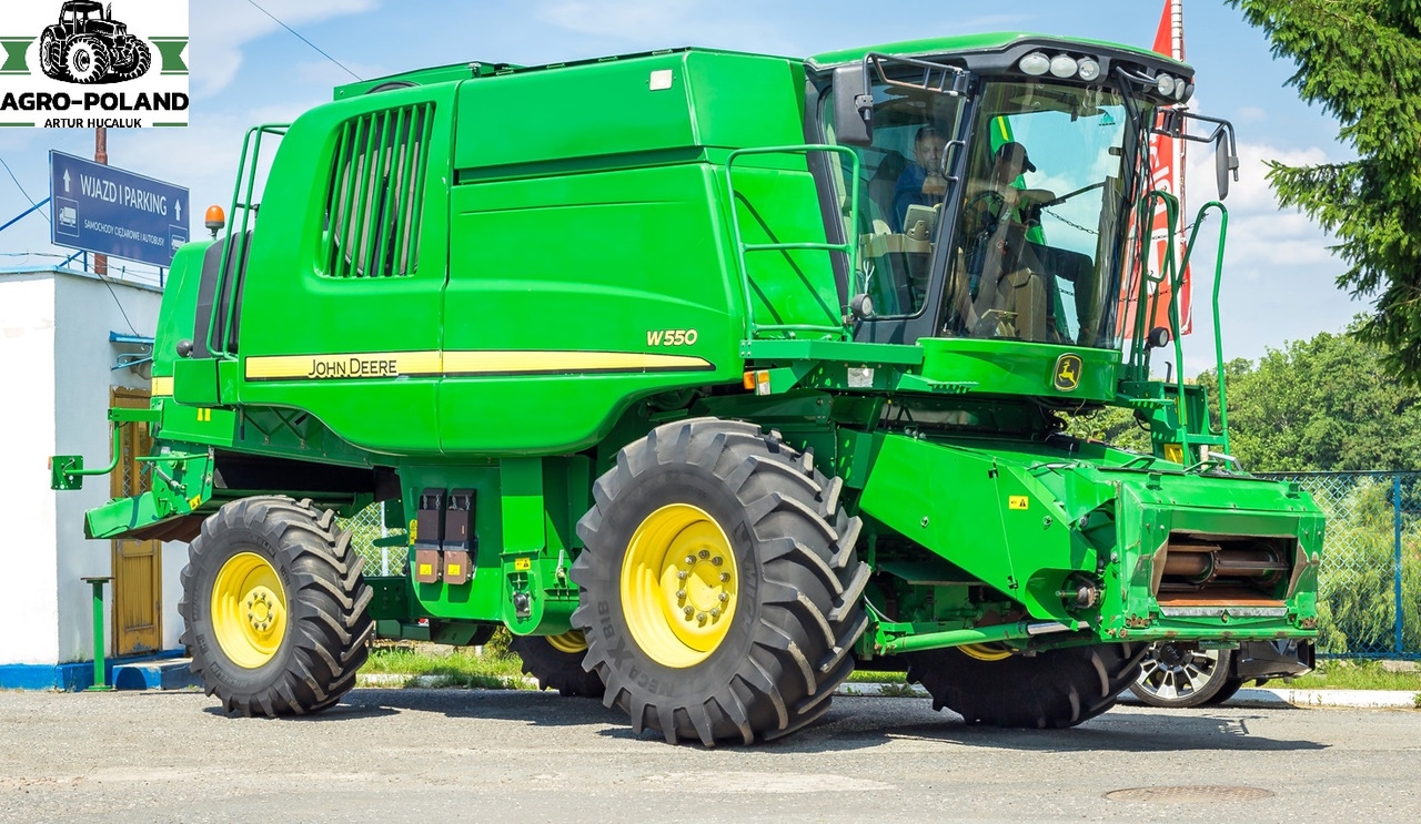JOHN DEERE W 550 - 2981 h - 5,5 M - 2011 ROK - Θεριζοαλωνιστική μηχανή: φωτογραφία 1 JOHN DEERE W 550 - 2981 h - 5,5 M - 2011 ROK - Θεριζοαλωνιστική μηχανή: φωτογραφία 1