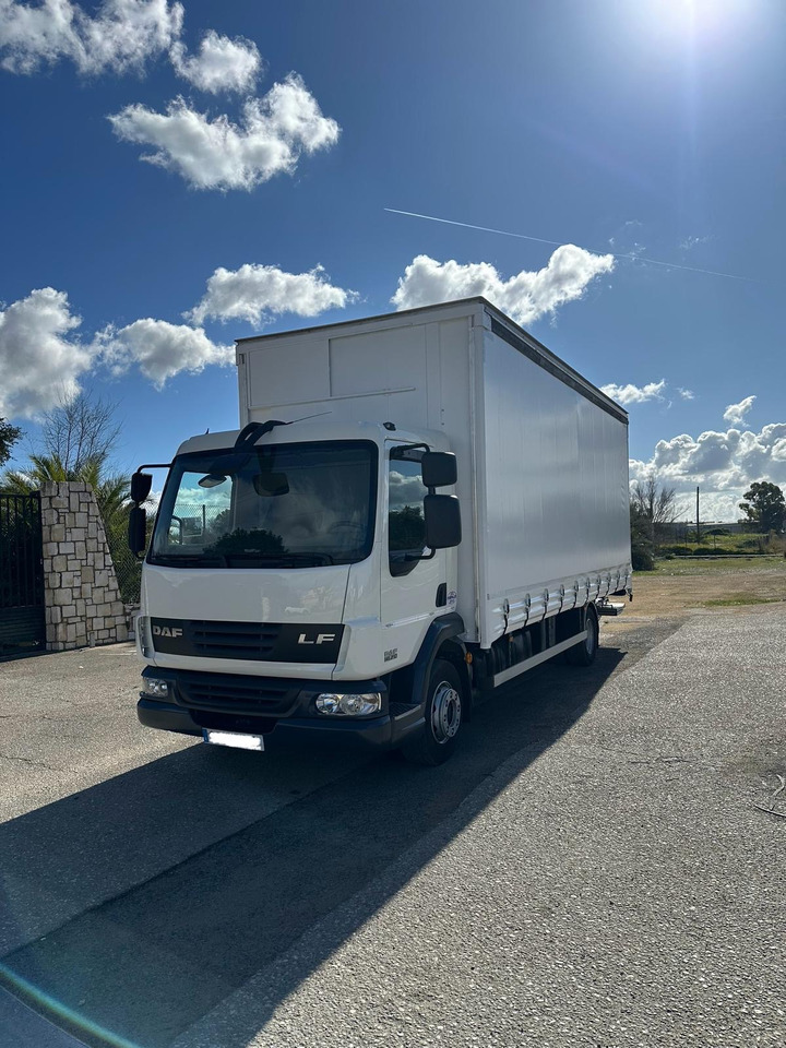 DAF LF 45.250 - Φορτηγό μουσαμάς: φωτογραφία 1 DAF LF 45.250 - Φορτηγό μουσαμάς: φωτογραφία 1