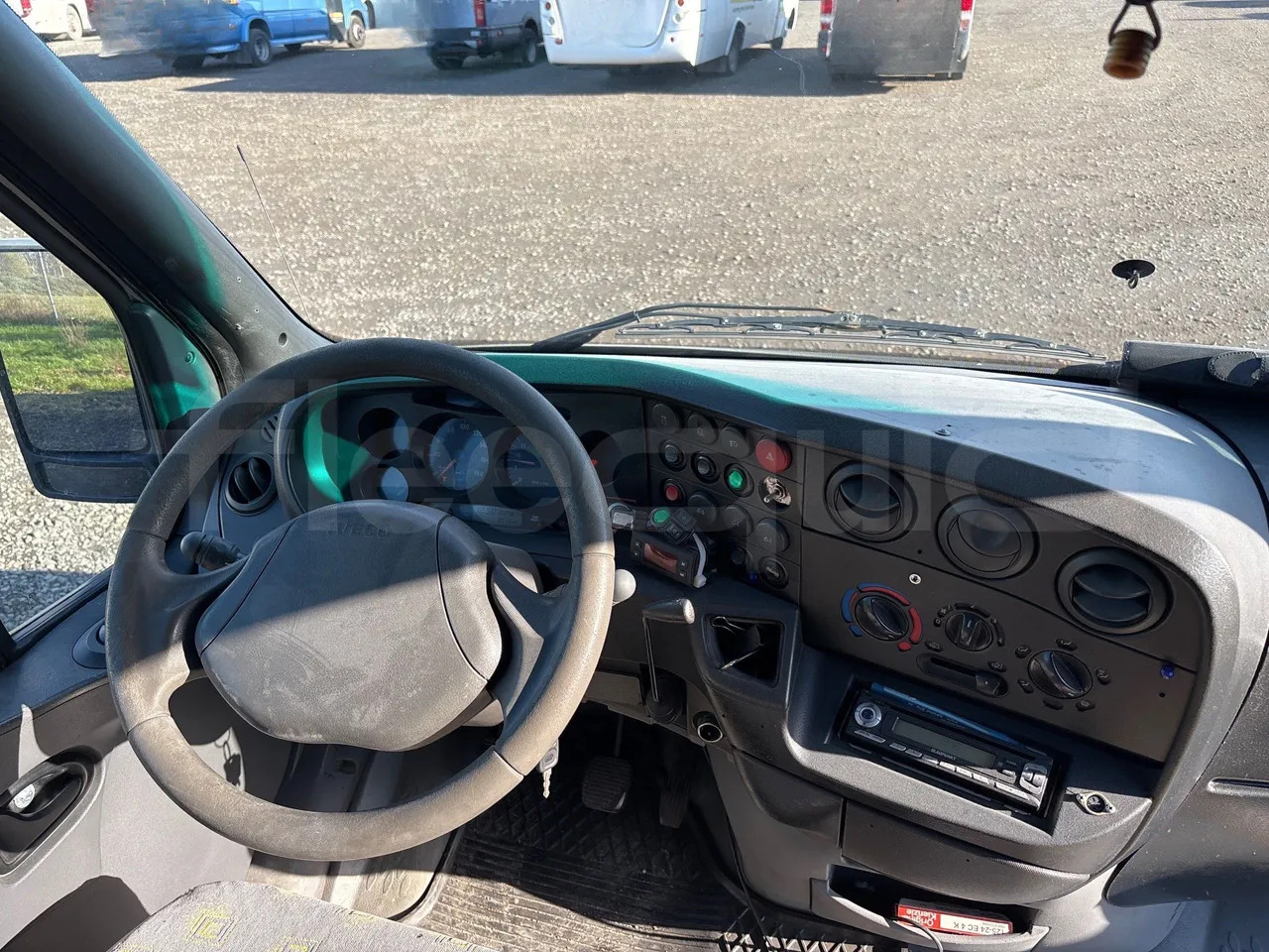 Μικρό λεωφορείο, Επιβατικό βαν Iveco A50C17: φωτογραφία 17