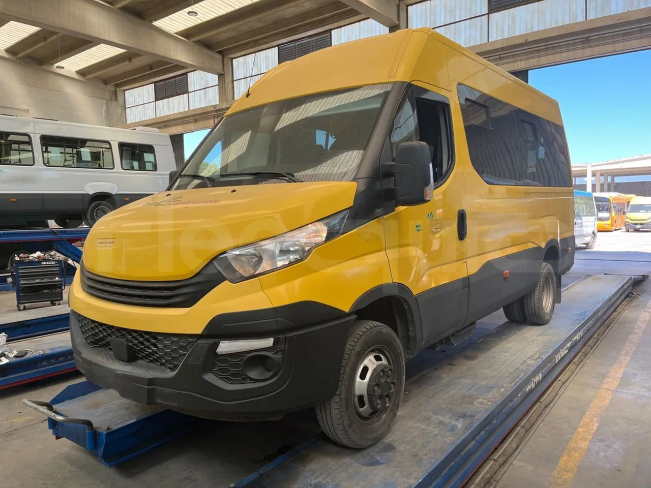 Iveco Daily - Σχολικό λεωφορείο: φωτογραφία 4 Iveco Daily - Σχολικό λεωφορείο: φωτογραφία 4