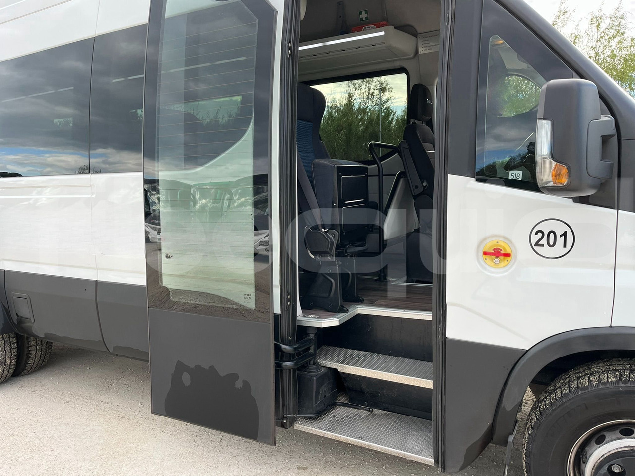 Iveco Daily - Μικρό λεωφορείο, Επιβατικό βαν: φωτογραφία 4 Iveco Daily - Μικρό λεωφορείο, Επιβατικό βαν: φωτογραφία 4