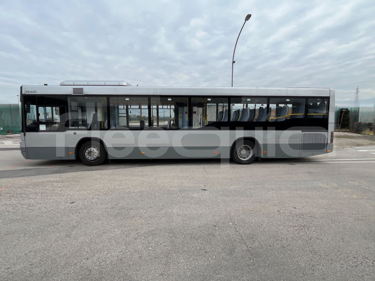 Man Lion's Classic - Προαστιακό λεωφορείο: φωτογραφία 5 Man Lion's Classic - Προαστιακό λεωφορείο: φωτογραφία 5