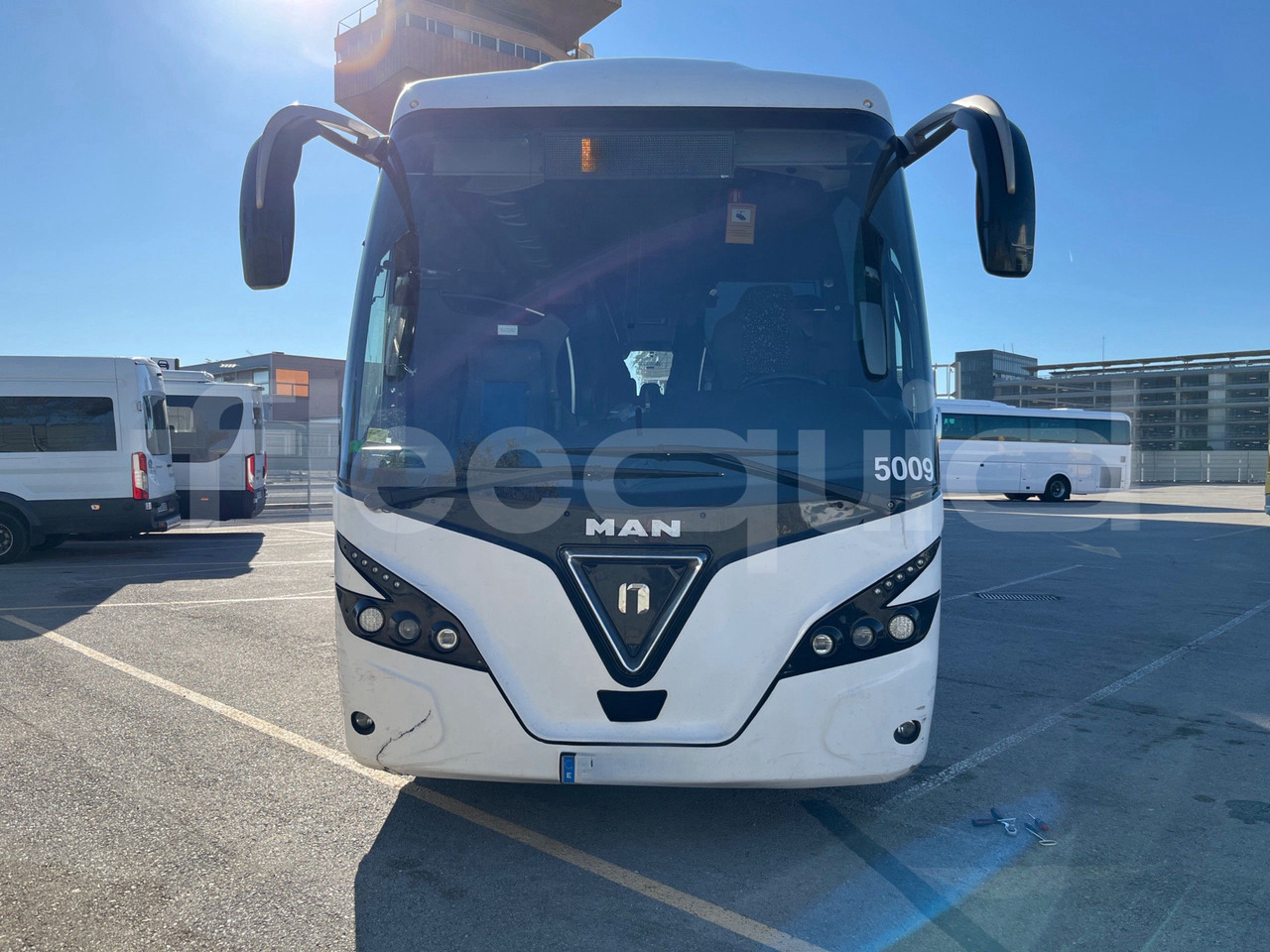 Man Noge - Πούλμαν: φωτογραφία 2 Man Noge - Πούλμαν: φωτογραφία 2