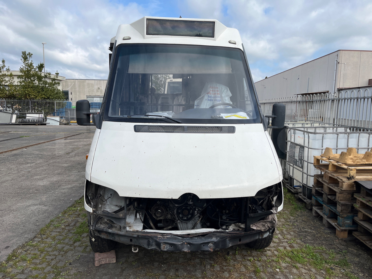 Mercedes-Benz 414T - Μικρό λεωφορείο, Επιβατικό βαν: φωτογραφία 2 Mercedes-Benz 414T - Μικρό λεωφορείο, Επιβατικό βαν: φωτογραφία 2