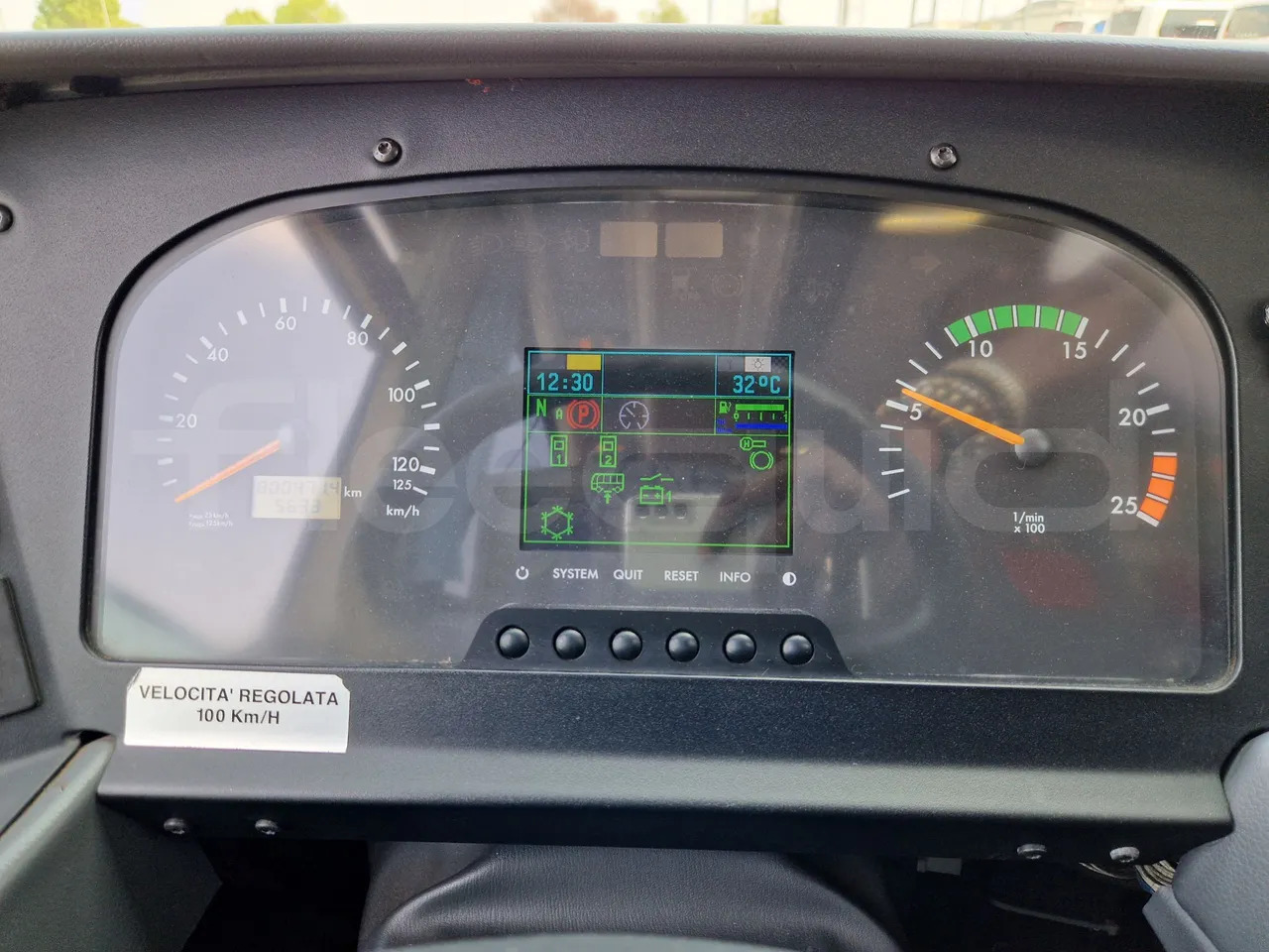 Mercedes-Benz Tourismo - Πούλμαν: φωτογραφία 3 Mercedes-Benz Tourismo - Πούλμαν: φωτογραφία 3