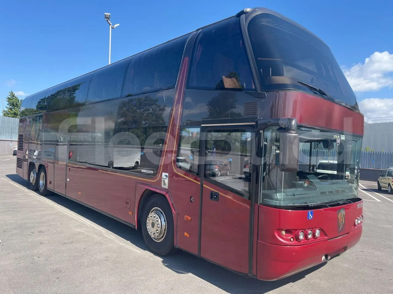 Neoplan 1122/3 - Διώροφο λεωφορείο: φωτογραφία 1 Neoplan 1122/3 - Διώροφο λεωφορείο: φωτογραφία 1