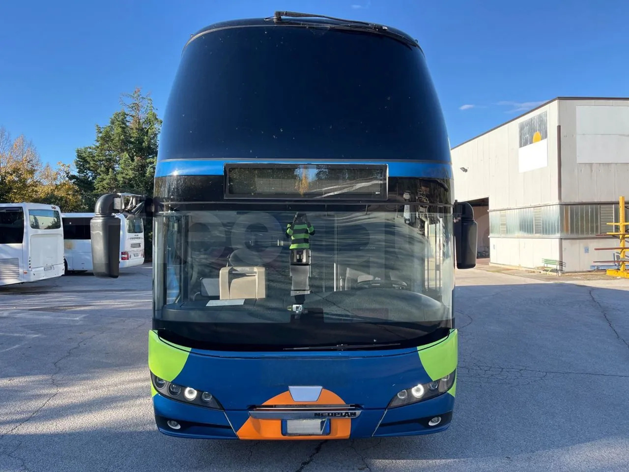 Neoplan Skyliner - Πούλμαν: φωτογραφία 2 Neoplan Skyliner - Πούλμαν: φωτογραφία 2