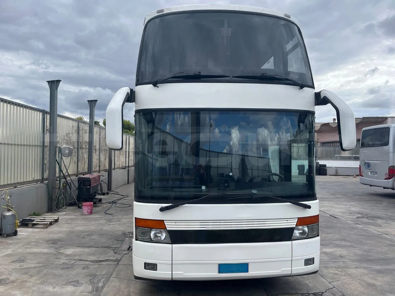 Setra S328 - Διώροφο λεωφορείο: φωτογραφία 2 Setra S328 - Διώροφο λεωφορείο: φωτογραφία 2