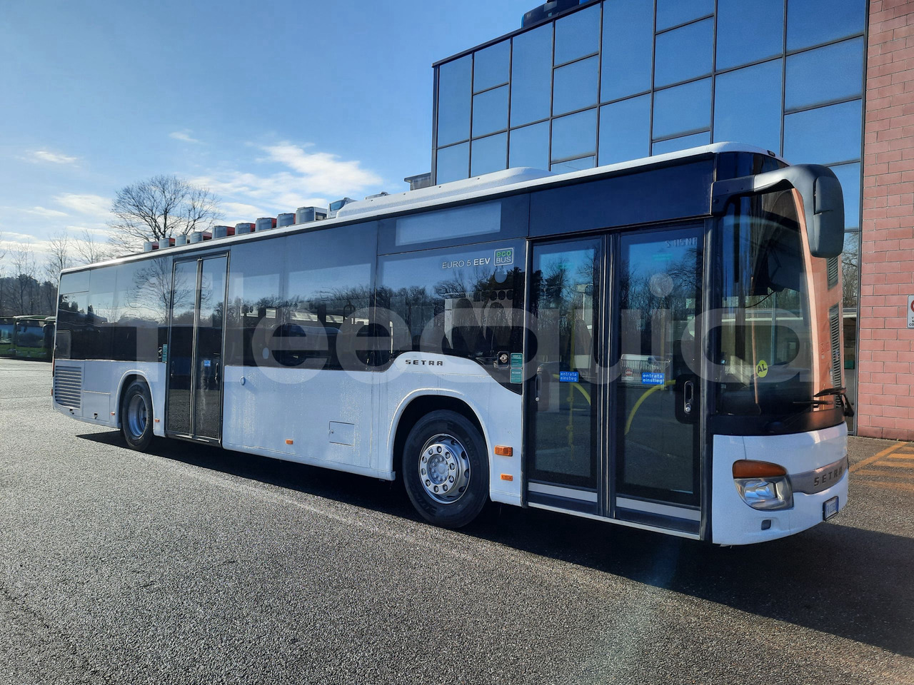 Setra S415 - Προαστιακό λεωφορείο: φωτογραφία 1 Setra S415 - Προαστιακό λεωφορείο: φωτογραφία 1
