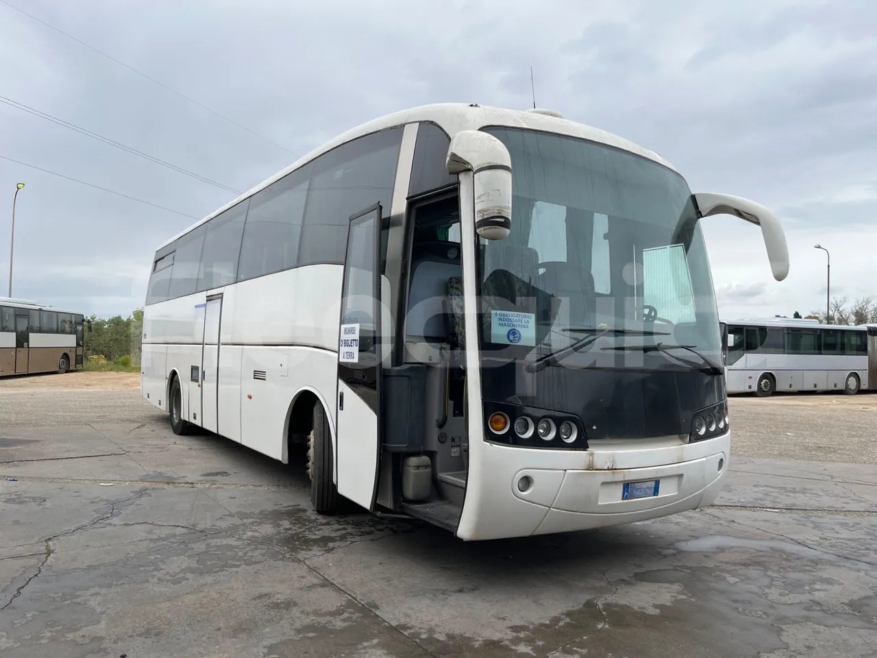 Volvo B12 - Πούλμαν: φωτογραφία 1 Volvo B12 - Πούλμαν: φωτογραφία 1