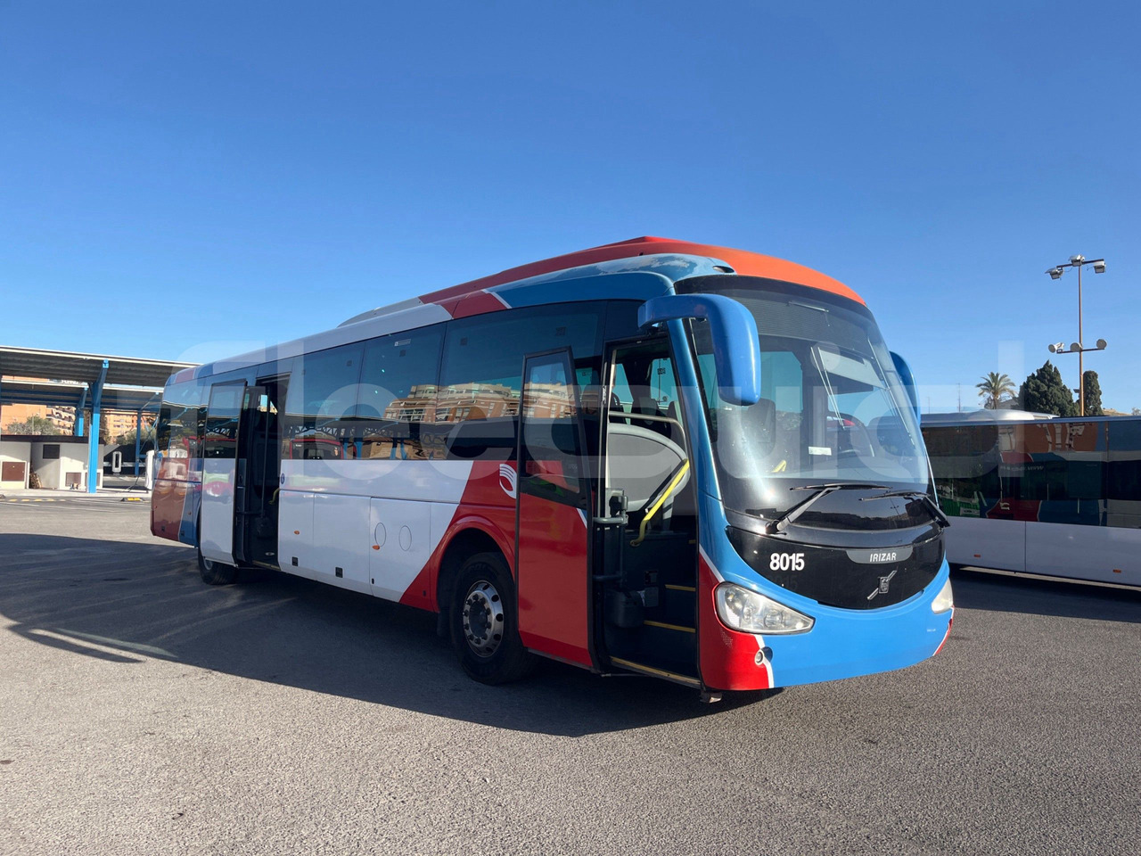 Volvo B9 - Πούλμαν: φωτογραφία 1 Volvo B9 - Πούλμαν: φωτογραφία 1
