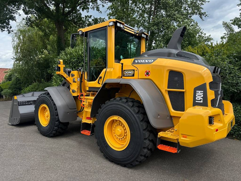 Volvo L 90 H - Ελαστιχοφόρος φορτωτής: φωτογραφία 1 Volvo L 90 H - Ελαστιχοφόρος φορτωτής: φωτογραφία 1