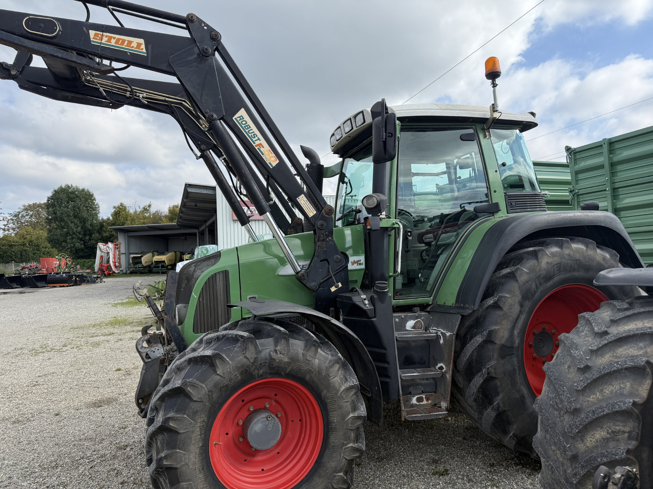 Fendt 415 TMS - Τρακτέρ: φωτογραφία 1 Fendt 415 TMS - Τρακτέρ: φωτογραφία 1