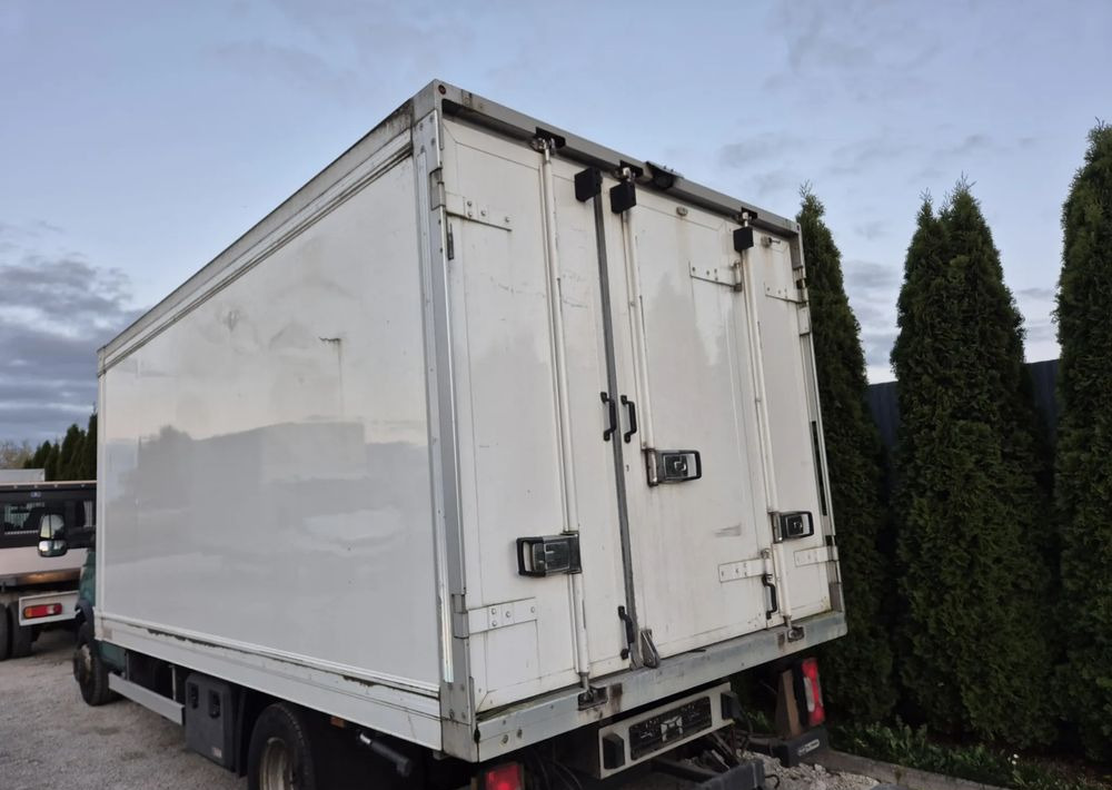 Chłodnia Mroźnia Izoterma 4.5m, 2012 rok, zasilanie stacjonarne, stan bdb! - Αμάξωμα - ψυγείο: φωτογραφία 3 Chłodnia Mroźnia Izoterma 4.5m, 2012 rok, zasilanie stacjonarne, stan bdb! - Αμάξωμα - ψυγείο: φωτογραφία 3