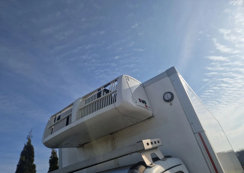 Chłodnia Mroźnia kontener 4.5m , 2 komory, dodatkowe zasilanie, boczne drzwi - Αμάξωμα - ψυγείο: φωτογραφία 3 Chłodnia Mroźnia kontener 4.5m , 2 komory, dodatkowe zasilanie, boczne drzwi - Αμάξωμα - ψυγείο: φωτογραφία 3