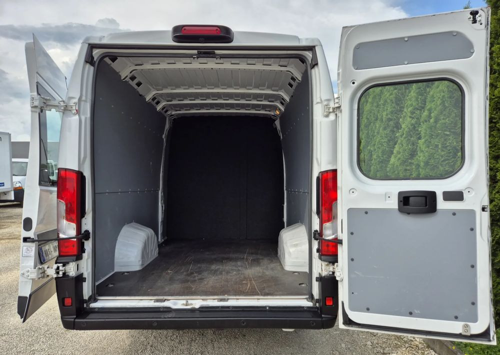 Fiat Ducato 2.3 180KM Maxi Nowa Zabudowa Dubel - Διπλοκάμπινο ελαφρύ επαγγελματικό: φωτογραφία 4 Fiat Ducato 2.3 180KM Maxi Nowa Zabudowa Dubel - Διπλοκάμπινο ελαφρύ επαγγελματικό: φωτογραφία 4