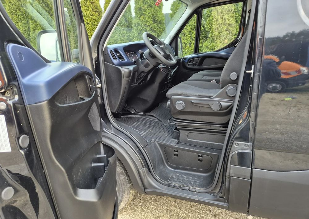 Iveco Iveco 35C18 3.0 180KM - Βαν: φωτογραφία 5 Iveco Iveco 35C18 3.0 180KM - Βαν: φωτογραφία 5